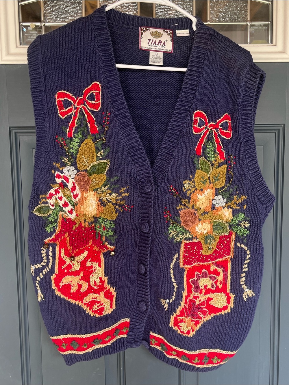 Tiara Navy Holiday Embroidered Vest Sweater Sz L